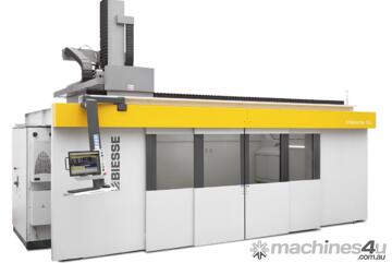 RUNOUT CLEARANCE Biesse Materia CL High-performance multi-purpose 5-axis processing centre