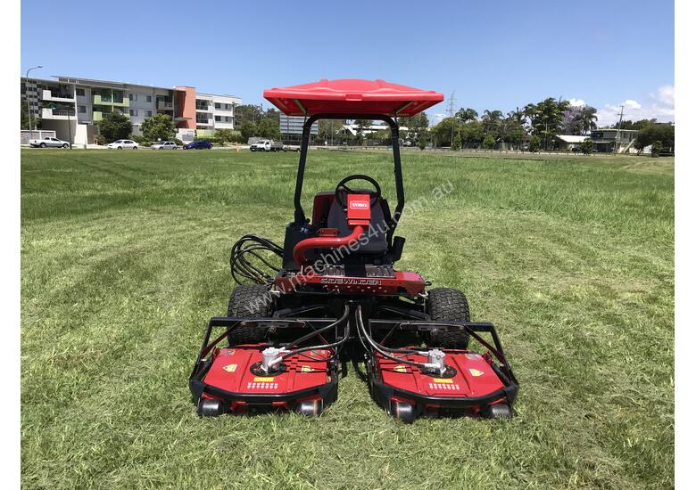 caption TORO GROUNDSMASTER 3500-D
