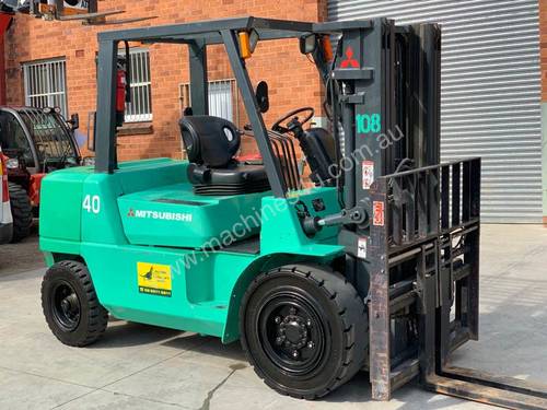 Mitsubishi 4T Diesel Forklift for HIRE from $300pw + GST