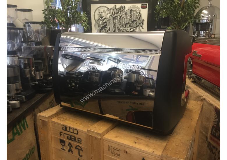 Click to view full size photos LA CIMBALI M39 DOSATRON HD 2 GROUP ESPRESSO COFFEE MACHINE AUTO MILK STEAMER CAFE