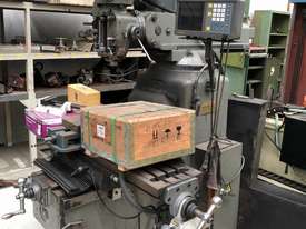 Kingrich KR-V2000 Milling Machine with HEAPS OF EXTRAS - picture0' - Click to enlarge
