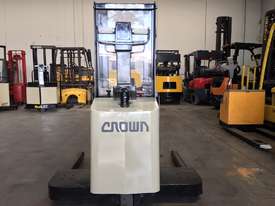 Crown WT-90 Walkie Stacker Low Mast 1.67 Metre - Refurbished & Repainted - picture0' - Click to enlarge