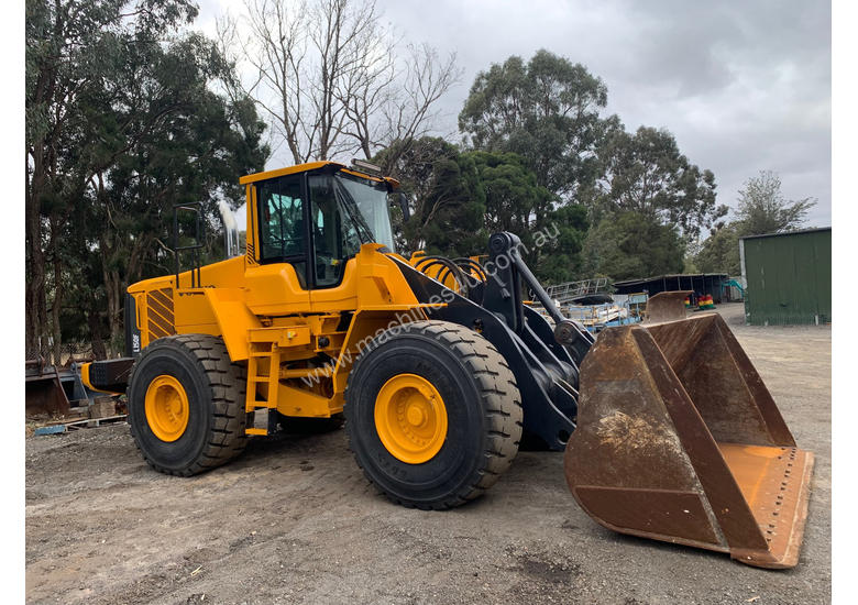 caption Volvo L150F Loader/Tool Carrier Loader