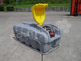 600L Diesel Fuel Tank 12V Italian pump TFPOLYDD - picture2' - Click to enlarge