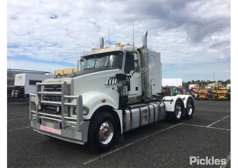 caption 2011 Mack Trident