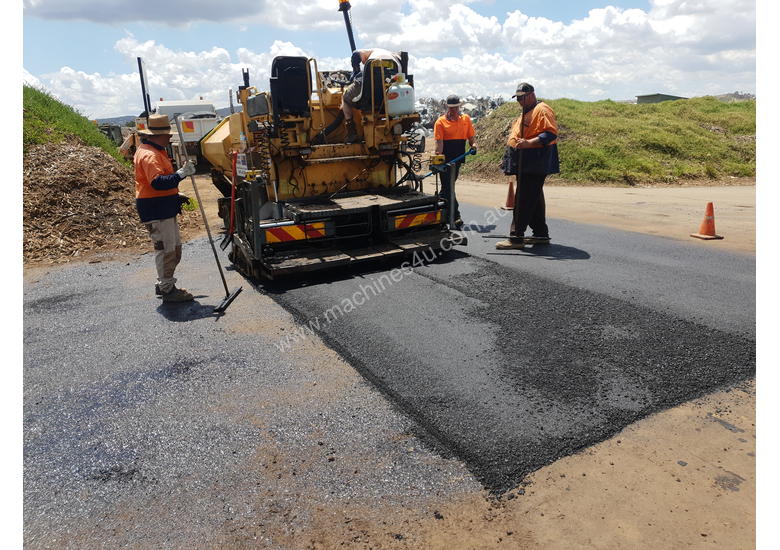 caption Bitelli asphalt paver