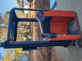 Linde electric forklift  e10  - picture0' - Click to enlarge