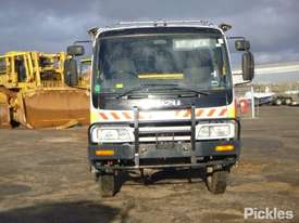 2001 Isuzu FSS550 - picture1' - Click to enlarge
