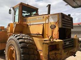Volvo L-150 - picture2' - Click to enlarge