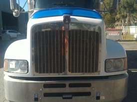 Kenworth T402 - picture0' - Click to enlarge