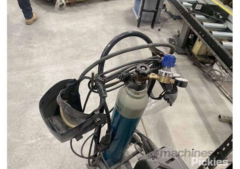 caption UniMig MIG-MMA 175 Mig Welder