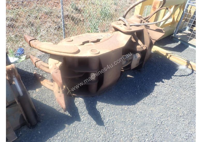 caption 5 Finger Rotating Rock Grabm- Suit 30 Tonner