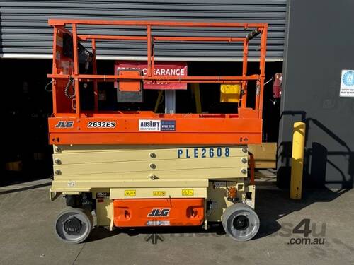 caption 2019 JLG 2632ES 26ft Electric Narrow Scissor Lift