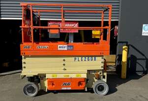 2019 JLG 2632ES 26ft Electric Narrow Scissor Lift