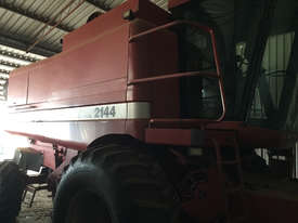 Case IH 2144 Header(Combine) Harvester/Header - picture1' - Click to enlarge