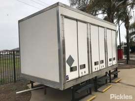 Rigid Truck Body With Refrigeration Unit. - picture1' - Click to enlarge