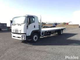 2010 Isuzu FTR900 Long - picture2' - Click to enlarge