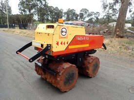Dynapac LP8504 Vibrating Roller Roller/Compacting - picture1' - Click to enlarge