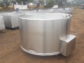 STAINLESS STEEL TANK, MILK VAT 2200 LT - picture0' - Click to enlarge