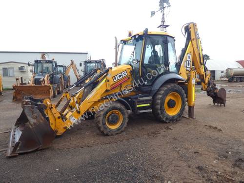 JCB 3CX Backhoe Loader - with Front and Rear Hyd Quick Hitch