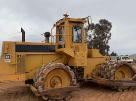1985 Caterpillar 825C Compactor - picture1' - Click to enlarge