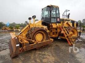 CATERPILLAR 825G Compactor - picture0' - Click to enlarge