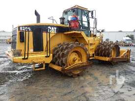 CATERPILLAR 825G Compactor - picture1' - Click to enlarge