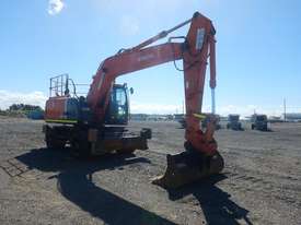 2011 Hitachi ZX190W - picture2' - Click to enlarge