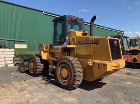 1998 Case 621B Loader - picture1' - Click to enlarge