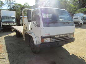 1993 FH Mitsubishi Wrecking Stock #1780 - picture0' - Click to enlarge