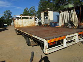 1993 FH Mitsubishi Wrecking Stock #1780 - picture1' - Click to enlarge