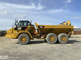 Caterpillar 725 Articulated Dump Truck  - picture0' - Click to enlarge