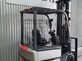 TCM 1.8T 3 Wheel Electric Forklift with brand new batteries! - picture0' - Click to enlarge
