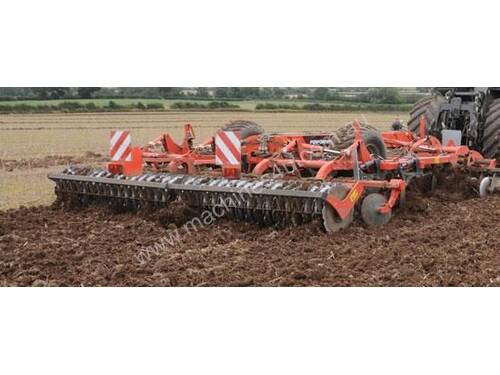 Kuhn	PERFORMER 4000