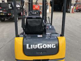 Liugong 1.5t - 3 Wheel Electric - picture1' - Click to enlarge