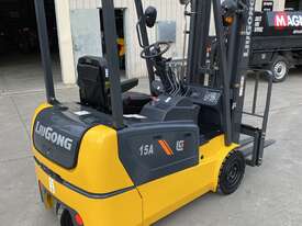 Liugong 1.5t - 3 Wheel Electric - picture2' - Click to enlarge