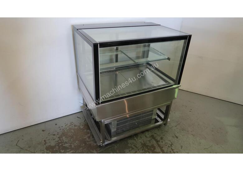 caption Cossiga GOGRF9 Refrigerated Display