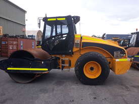 2014 JCB VIBROMAX VM146 SMOOTH DRUM ROLLER - picture1' - Click to enlarge