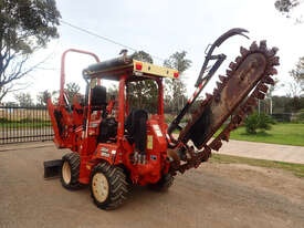 Ditch Witch RT40 Trencher Trenching - picture0' - Click to enlarge
