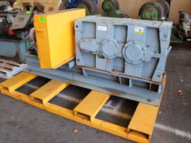 Hansen DF43 Reduction Drive Gear Box - picture0' - Click to enlarge