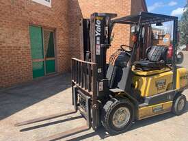 2.5 Tonne Container Mast Forklift For Sale! - picture2' - Click to enlarge