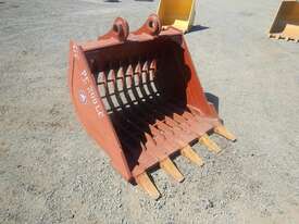 Unused 1295mm Skeleton Bucket to suit Komatsu PC200 - picture2' - Click to enlarge