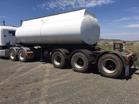 2000 GTE  stainless steel water tanker - picture2' - Click to enlarge