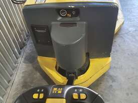 Hyster Walkie Stacker - 1.3 tonne - picture2' - Click to enlarge