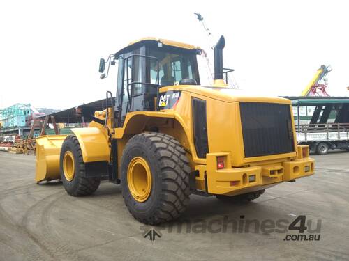 CATERPILLAR 950 H LOW HOURS NEW PAINT AND TYRES 8734 HOURS T/T 