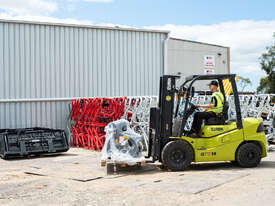 NEW Container Access 3.3t Diesel CLARK Forklift - picture1' - Click to enlarge