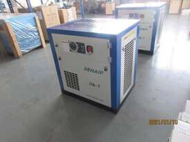 DENAIR 7.5kw Fixed Speed Rotary Screw Air Compressor 10.5bar, 32 CFM - picture2' - Click to enlarge