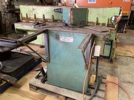 Used Carrier Hydraulic Notcher - picture0' - Click to enlarge