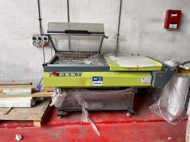 Heat Shrink Wrapping Machine - picture1' - Click to enlarge