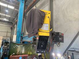Lincon Electric NA-3N Sub Arc Welder and YM-44 Column and Boom Manipulator - picture1' - Click to enlarge